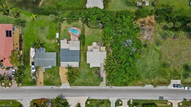 1854 Danford ST, Naples, FL 34112