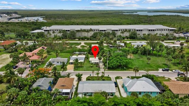 1854 Danford ST, Naples, FL 34112