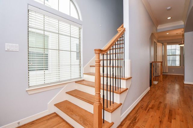 101 Drew Street, Houston, TX 77006
