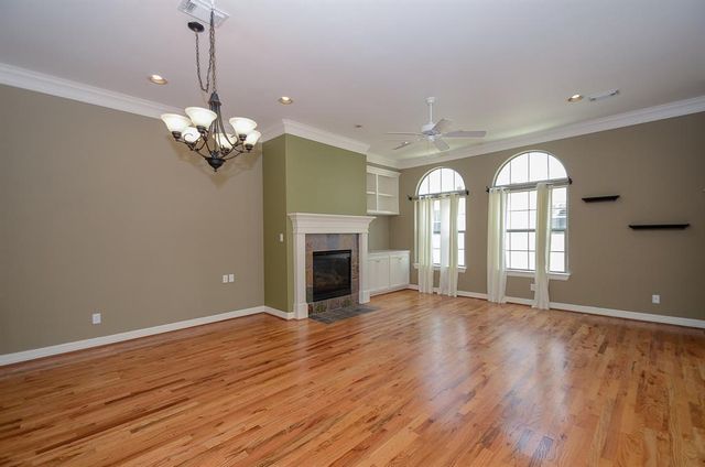 101 Drew Street, Houston, TX 77006