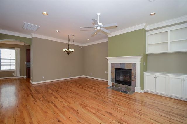 101 Drew Street, Houston, TX 77006