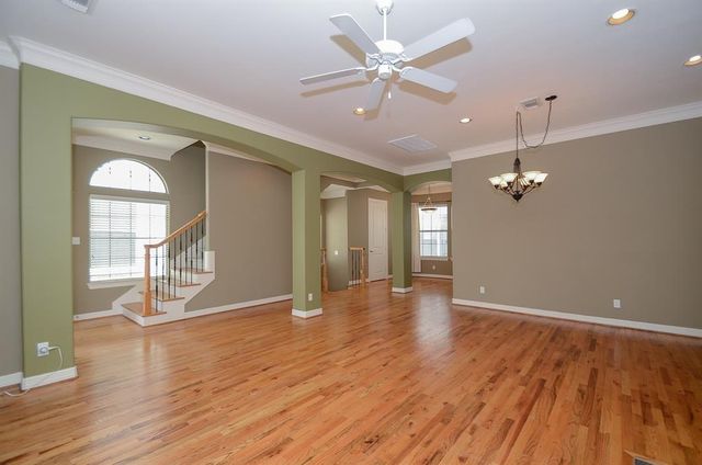 101 Drew Street, Houston, TX 77006