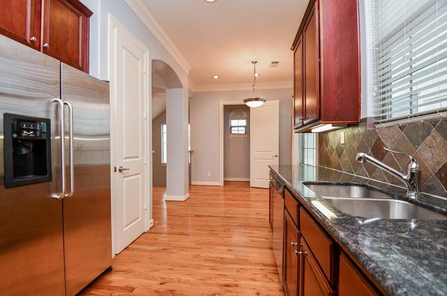 101 Drew Street, Houston, TX 77006