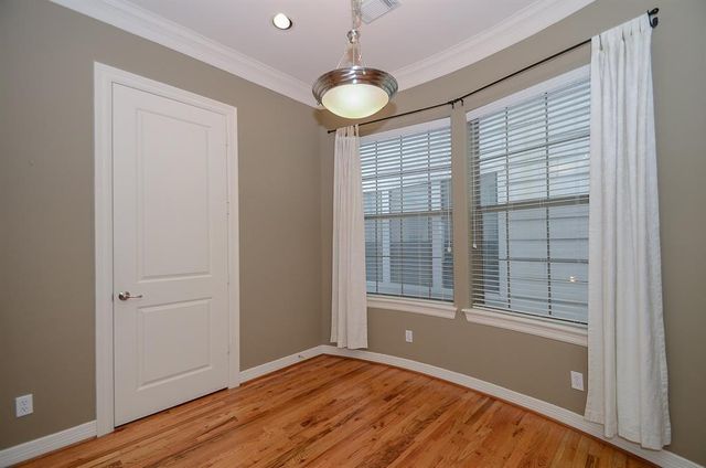 101 Drew Street, Houston, TX 77006