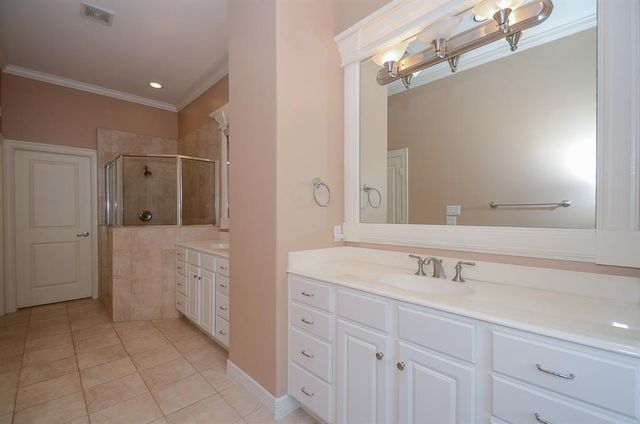 101 Drew Street, Houston, TX 77006
