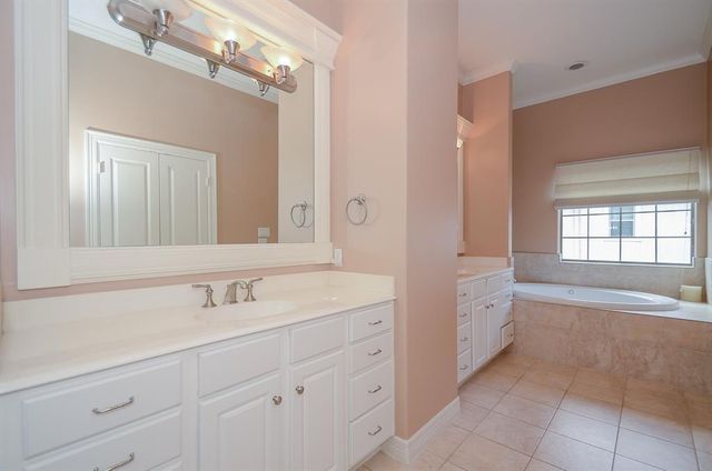 101 Drew Street, Houston, TX 77006