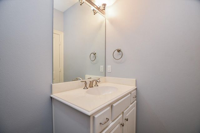 101 Drew Street, Houston, TX 77006