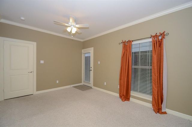 101 Drew Street, Houston, TX 77006