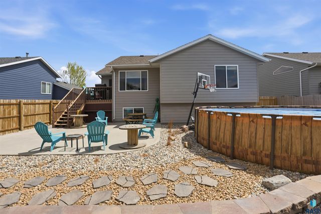 4317 S Wilson Ave Avenue, Sioux Falls, SD 57106