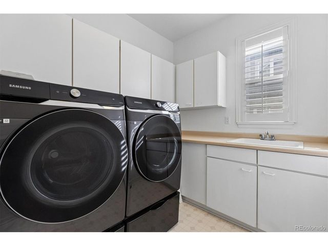 9366 E Asbury Pl, Denver, CO 80231