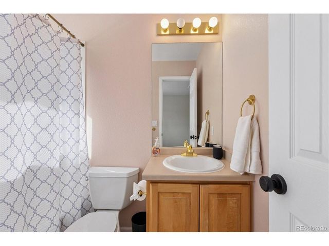 9366 E Asbury Pl, Denver, CO 80231