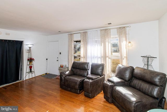 9900 NEW ORCHARD DR, Upper Marlboro, MD 20774