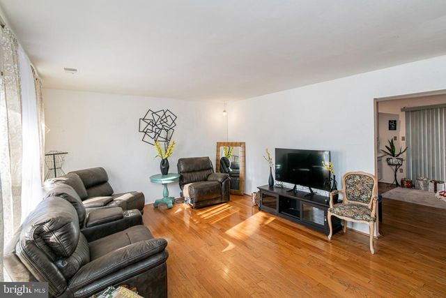 9900 NEW ORCHARD DR, Upper Marlboro, MD 20774