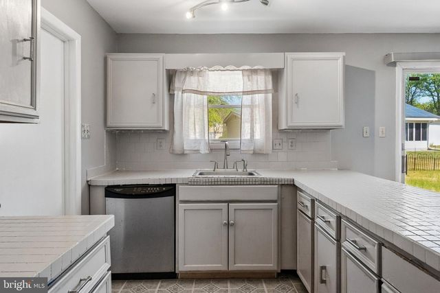 9900 NEW ORCHARD DR, Upper Marlboro, MD 20774