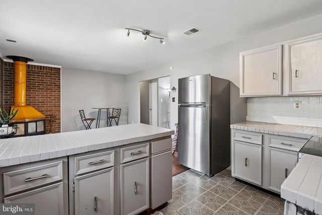 9900 NEW ORCHARD DR, Upper Marlboro, MD 20774
