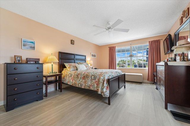 1283 NW Bentley Circle B, Port St. Lucie, FL 34986