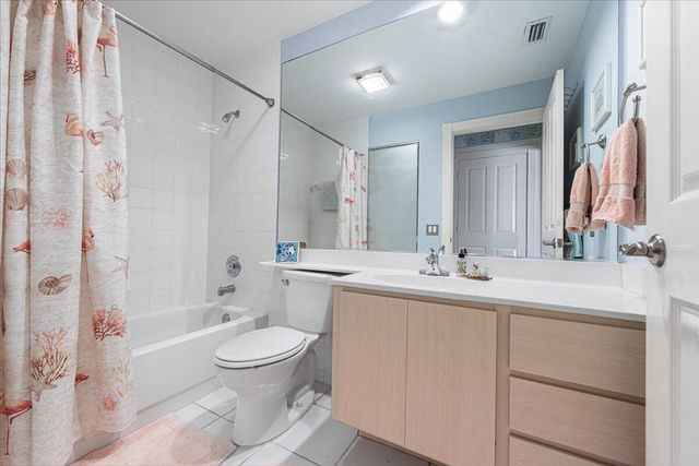 1283 NW Bentley Circle B, Port St. Lucie, FL 34986