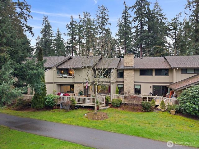 6514 NE 171st Place, Kenmore, WA 98028