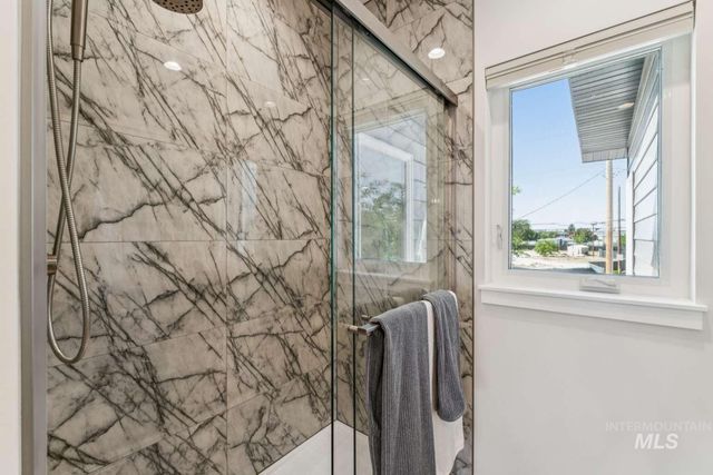 413 E 40th, Garden City, ID 83714