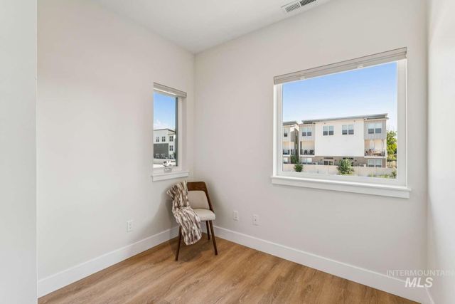 413 E 40th, Garden City, ID 83714