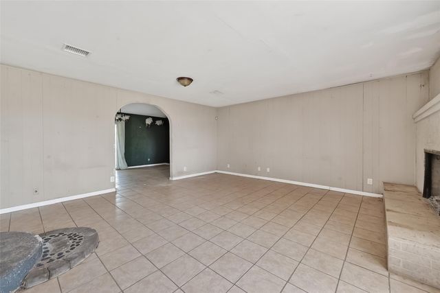 7411 Highway 36, Jones Creek, TX 77541