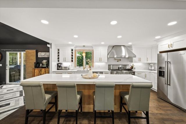107 Doctor Braley, Freetown, MA 02717