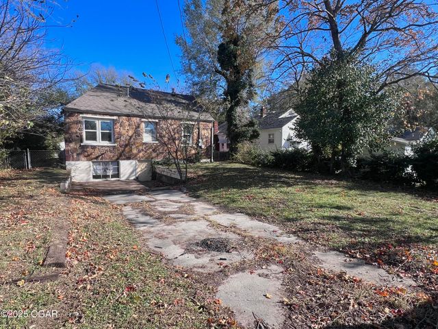 1716 S Harlem Avenue, Joplin, MO 64804