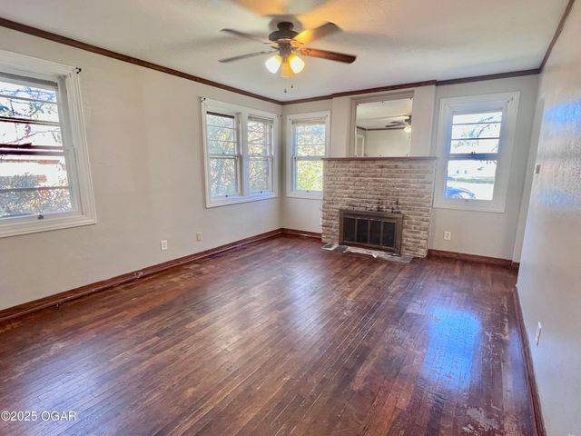 1716 S Harlem Avenue, Joplin, MO 64804