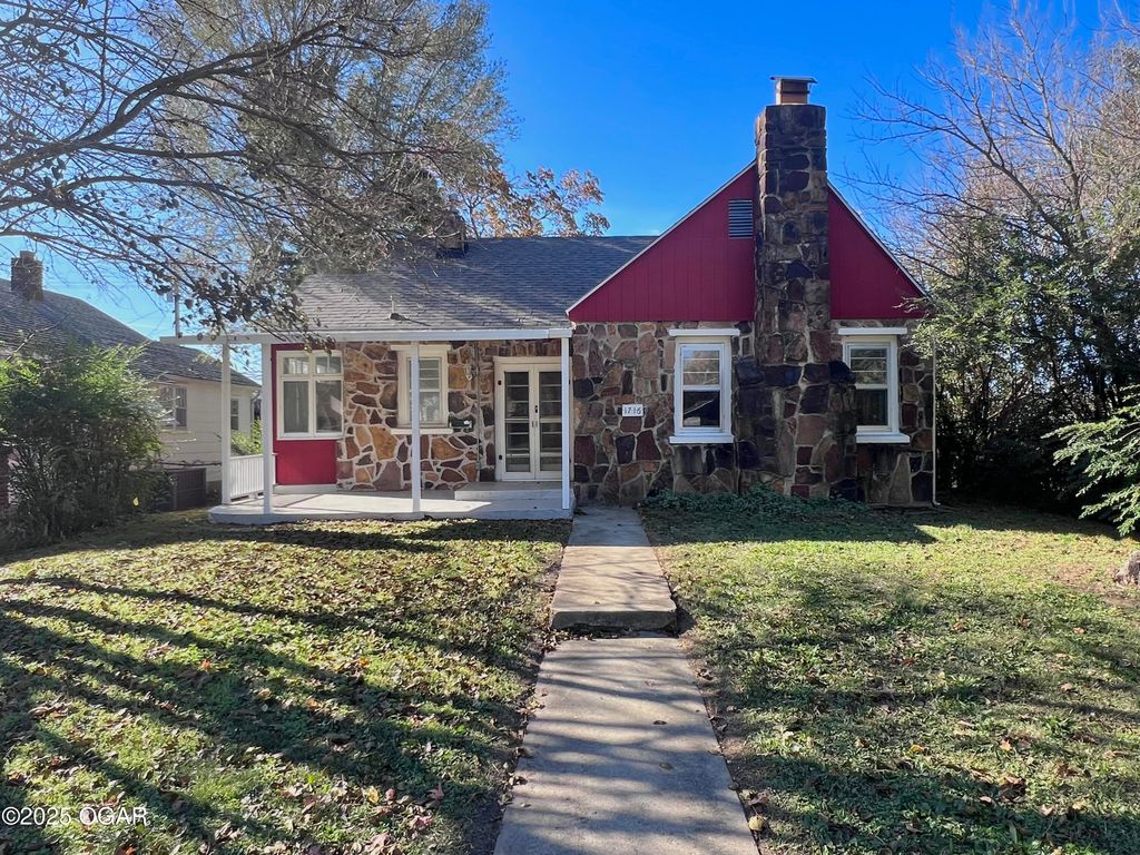 1716 S Harlem Avenue, Joplin, MO 64804