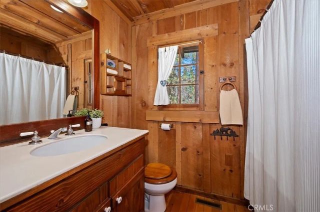 22 Polique Canyon, Fawnskin, CA 92333