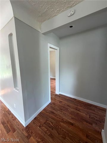 724 E 341st Street, Eastlake, OH 44095
