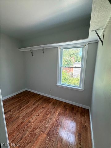 724 E 341st Street, Eastlake, OH 44095