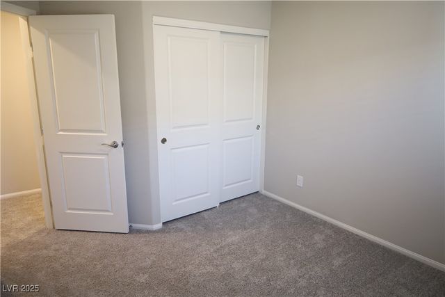 5269 Acadia Leaf Street, Las Vegas, NV 89166