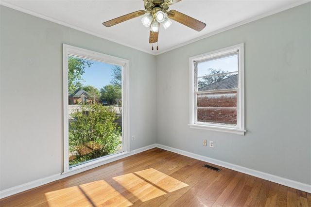 1102 Fenwick Place, Nichols Hills, OK 73116