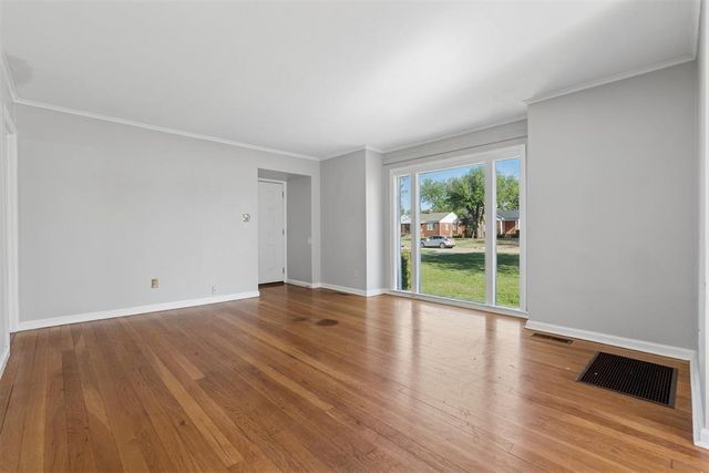 1102 Fenwick Place, Nichols Hills, OK 73116