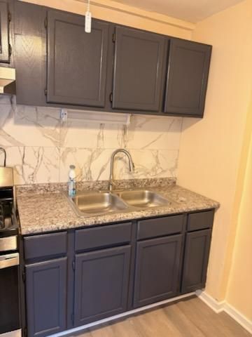 10501 S Corliss Avenue 2, Chicago, IL 60628