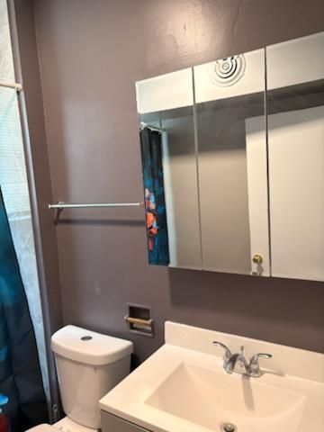 10501 S Corliss Avenue 2, Chicago, IL 60628