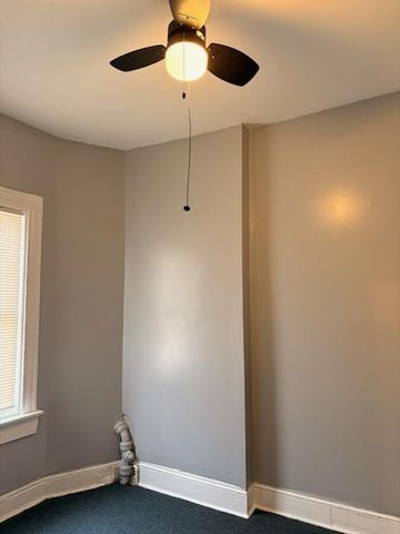 10501 S Corliss Avenue 2, Chicago, IL 60628