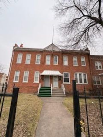 10501 S Corliss Avenue 2, Chicago, IL 60628