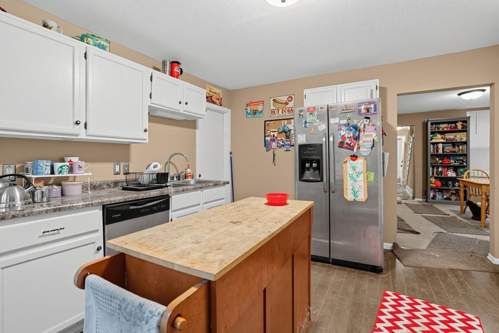 872 Lawson Avenue E, Saint Paul, MN 55106 — photo 4