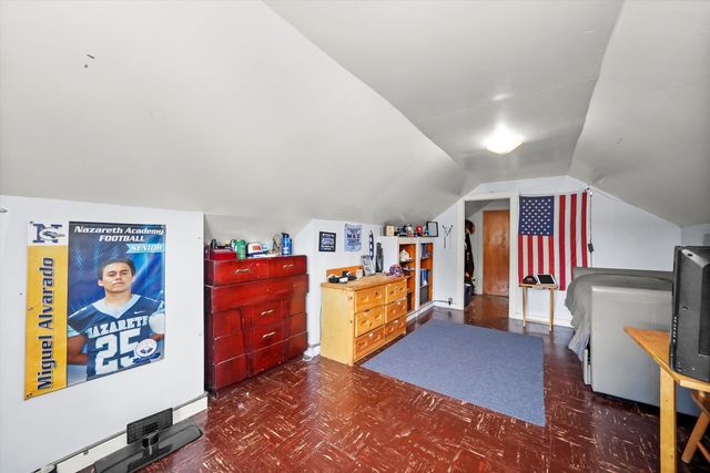 3829 Wisconsin Avenue, Berwyn, IL 60402