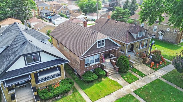 3829 Wisconsin Avenue, Berwyn, IL 60402