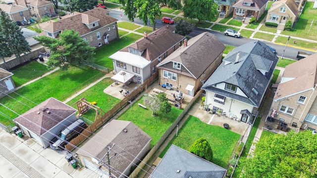 3829 Wisconsin Avenue, Berwyn, IL 60402