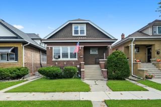 3829 Wisconsin Avenue, Berwyn, IL 60402