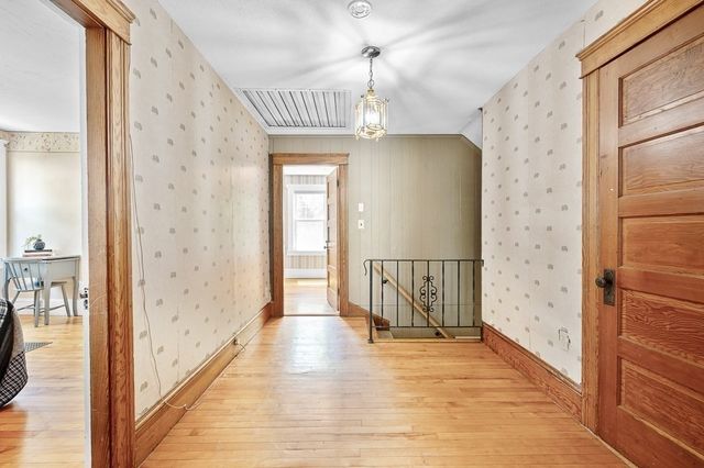 38 Gifford Dr, Worcester, MA 01606