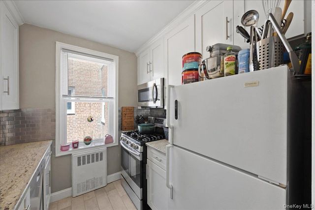 625 Gramatan Avenue 5O, Mount Vernon, NY 10552