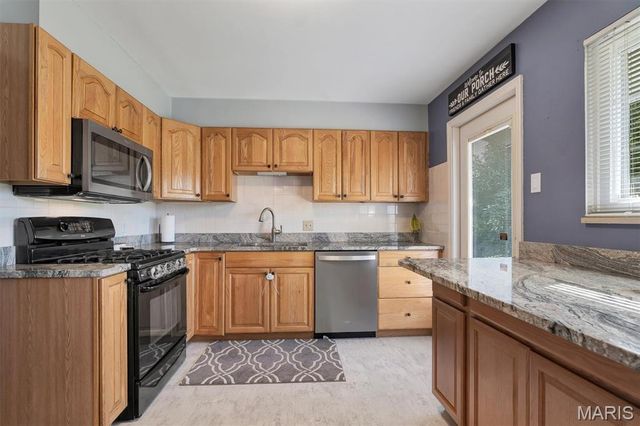 9968 Doerste Court, St Louis, MO 63123