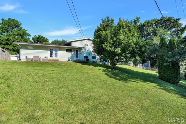 9968 Doerste Court, St Louis, MO 63123