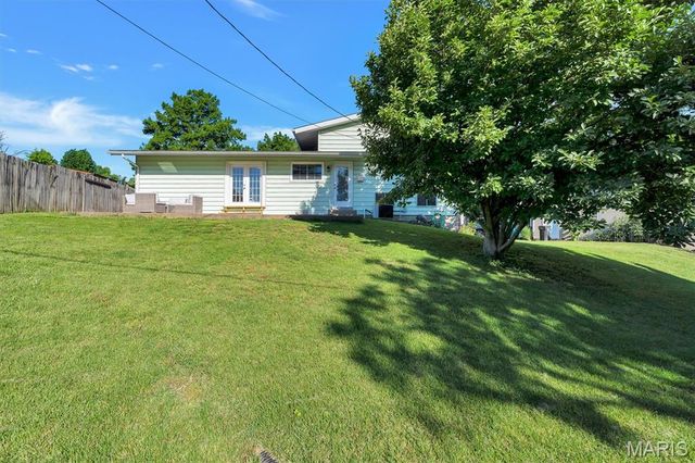 9968 Doerste Court, St Louis, MO 63123