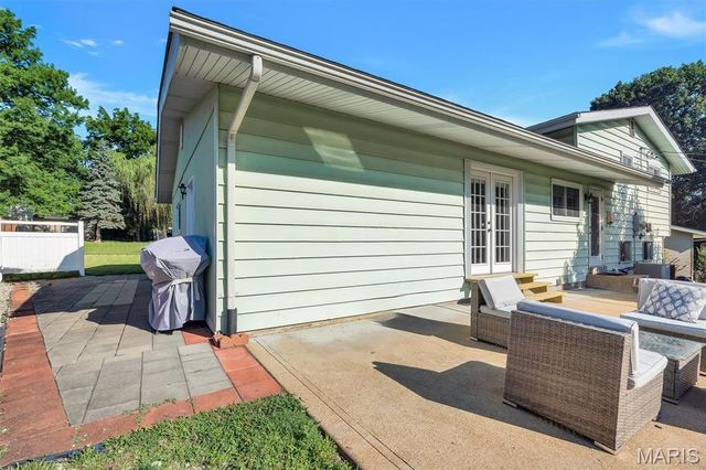 9968 Doerste Court, St Louis, MO 63123